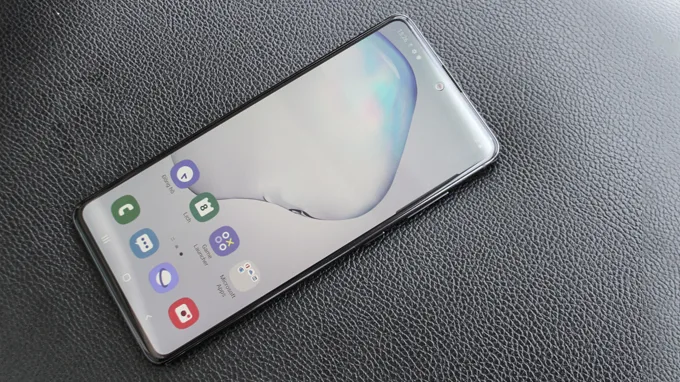 Galaxy Note 10 Lite sở hữu màn hình lớn 6.7 inch