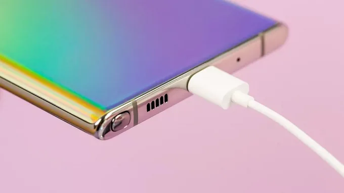 Khả năng sạc của Galaxy Note 10 Plus tuyệt vời hơn