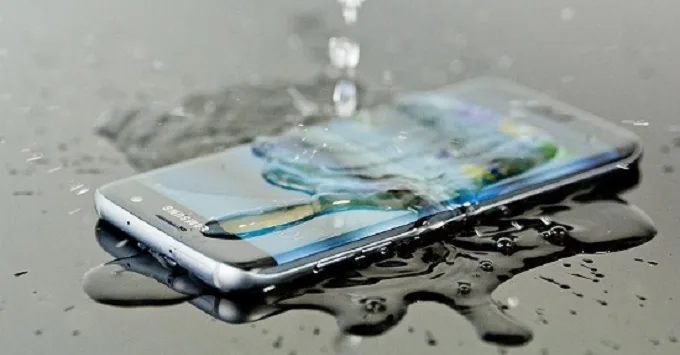Chuẩn IP68 mạnh mẽ