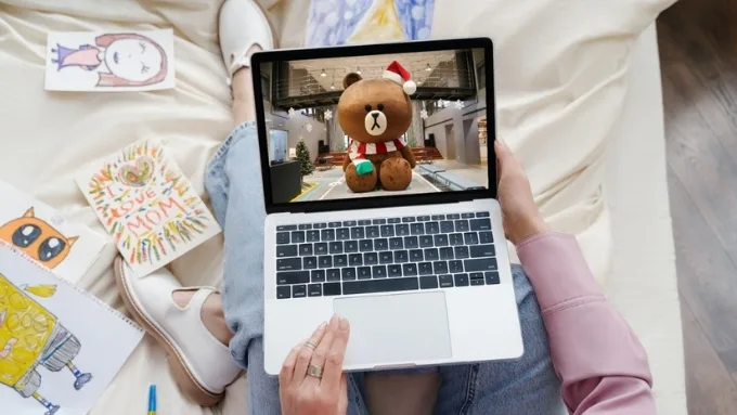 LINE cho phép người dùng đồng bộ dữ liệu linh hoạt giữa các thiết bị di động