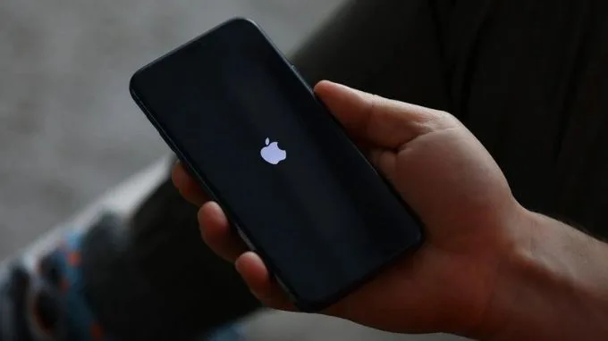 Nguyên nhân iPhone tự tắt nguồn, sập nguồn đột ngột