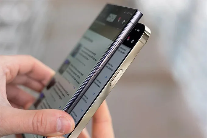 Tuổi thọ pin giữa iPhone 14 Pro Max và Galaxy S23 Ultra