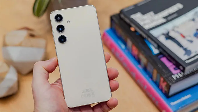 Galaxy S24 có một số phần cứng máy ảnh tuyệt vời.