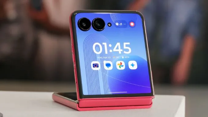 Motorola Razr Ultra 2025