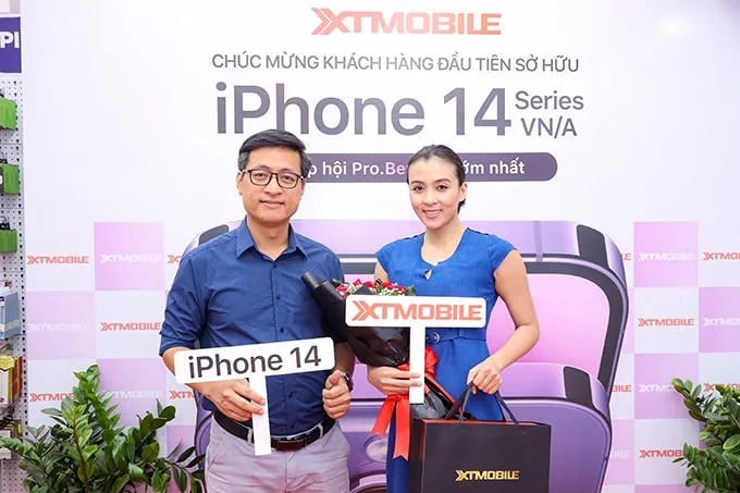 dien-vien-ca-si-hoa-di-linh-iphone-14-pro-max-xtmobile_1