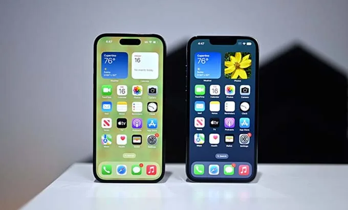 So sánh màn hình iPhone 12 Pro Max vs iPhone 14 Pro Max