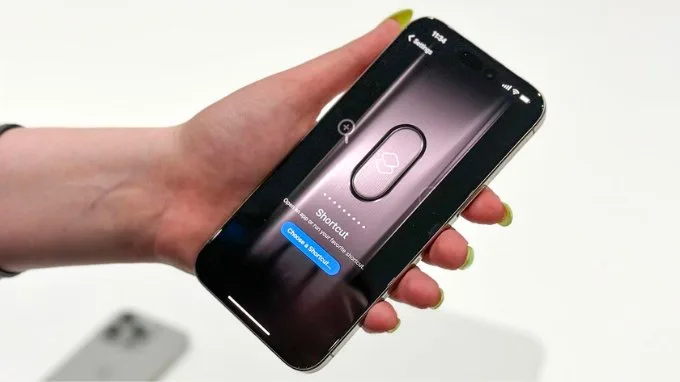 Truy cập phím tắt nhờ nút Action Button trên iPhone 15