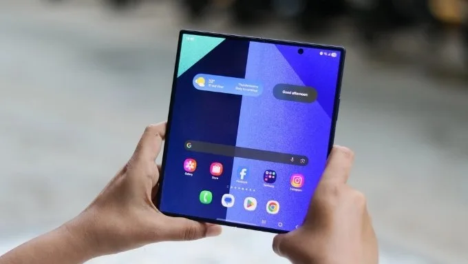 Màn hình Galaxy Z Fold 8 nâng cấp nhẹ, giảm nếp gấp rõ rệt hơn