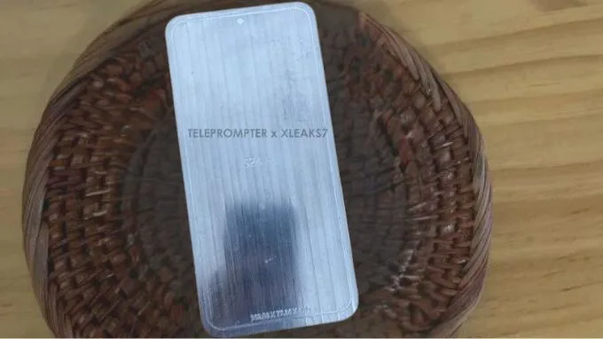 Samsung Galaxy S24 FE xuất hiện lộ diện bản “dummy” với thiết kế phần viền màn hình giống điện thoại tầm trung năm 2020!