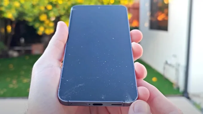 Độ bền Samsung S24 sau lần drop test đầu tiên