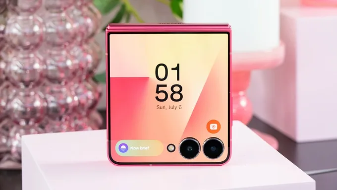 Galaxy Z Flip 8 giữ nguyên phong cách đặc trưng của dòng Flip