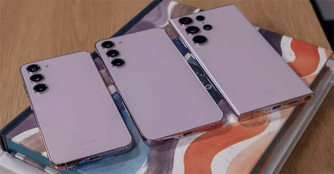  Galaxy S24+ có kích thước lớn hơn - 158.5 × 75.9 × 7.7 mm, trọng lượng 195g