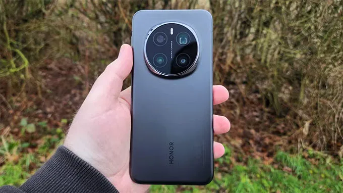 Honor Magic 7 Pro được đánh giá là điện thoại tinh tế