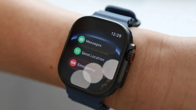 Apple Watch Ultra 3 có màn hình lớn nhất và sắc nét với công nghệ LTPO3