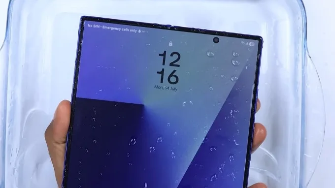 Galaxy Z Fold 7 gây bất ngờ với độ bền cực cao sau loạt thử nghiệm khắc nghiệt