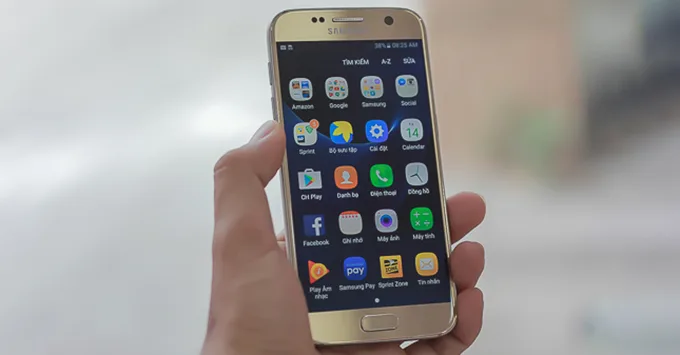 khi-cung-muc-gia-galaxy-s7-canh-tranh-truc-tiep-voi-galaxy-j7-prime5