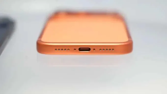 Pin là yếu tố quan trọng khi so sánh iPhone 17 Pro Max và Asus Zenfone 12 Ultra