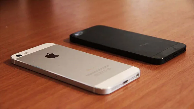 iPhone 5s (2013)