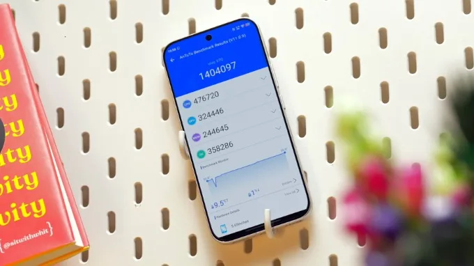 Về hiệu năng, Vivo V70 5G được trang bị vi xử lý Snapdragon 7 Gen 4