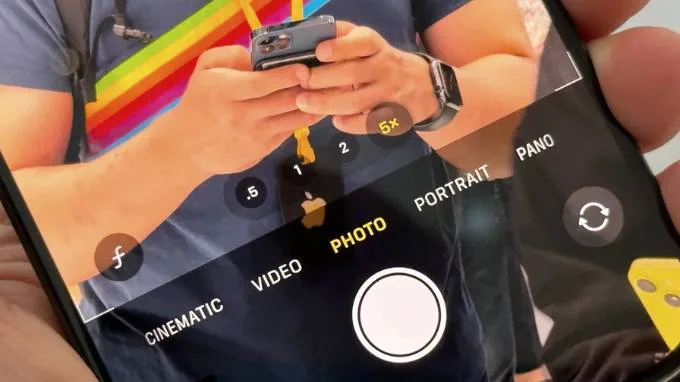 iPhone 15 Pro Max đã hỗ trợ zoom quang lên đến 5X