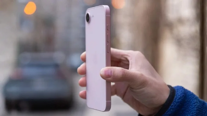 Đánh giá iPhone 17e về thiết kế