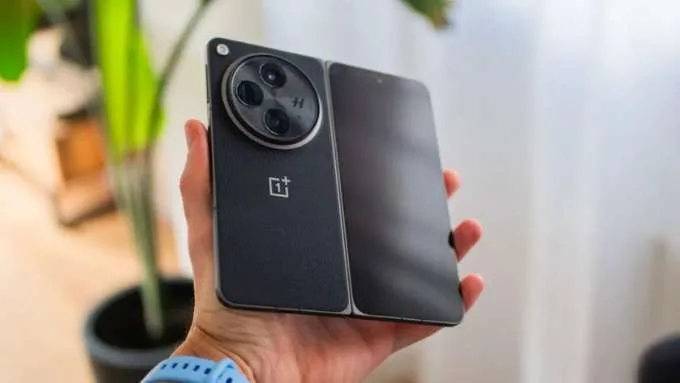 OnePlus Open là mẫu điện thoại thay thế Galaxy Z Fold 7 lý tưởng, được yêu thích nhờ thiết kế độc đáo
