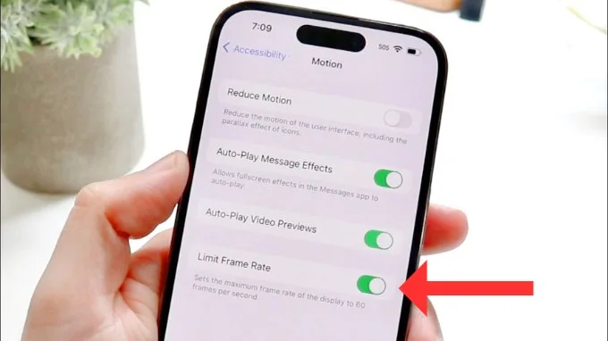 Bật giới hạn tần số quét trên iPhone 15 Pro