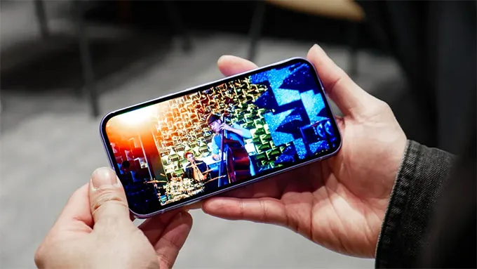 So sánh màn hình Pixel 10a và Pixel 10: Gần như ngang bằng nhau