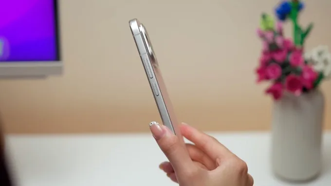 Đánh giá Vivo V70 5G về chất lượng hoàn thiện