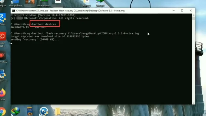 Gõ lệnh fastboot devices để kiểm tra kết nối