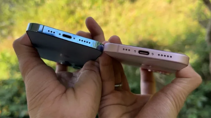 Cổng sạc trên iPhone 15 và iPhone 13 Pro