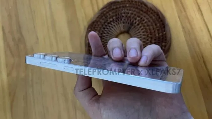 Samsung Galaxy S24 FE xuất hiện lộ diện bản “dummy” với thiết kế phần viền màn hình giống điện thoại tầm trung năm 2020!