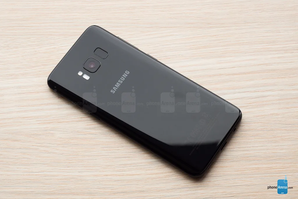 galaxy-s8-YYp-tYng-goc-cYnh_8