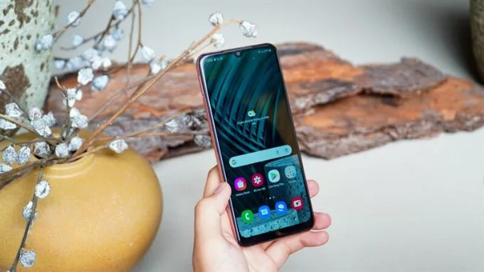 So sánh pin sạc Galaxy A06 và Galaxy A05