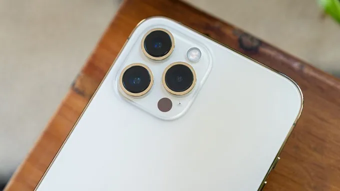 Ba ống kính khủng trên iPhone 12 Pro