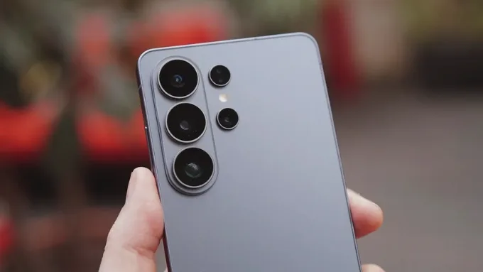 Galaxy S26 Ultra được trang bị cụm 4 camera sau gồm cảm biến chính 200MP