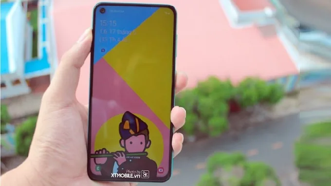 Camera selfie của Galaxy A60 nằm trong phần nốt ruồi