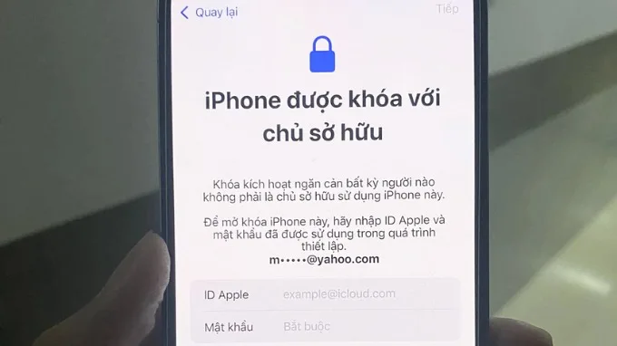 Vì sao iPhone bị khóa iCloud từ xa?