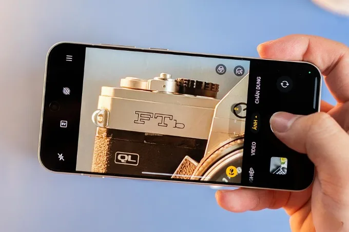 So sánh OnePlus 13T và OnePlus 13 về camera