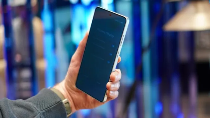 S26 tích hợp tính năng Privacy Display - Chống Nhìn Trộm Chủ Động