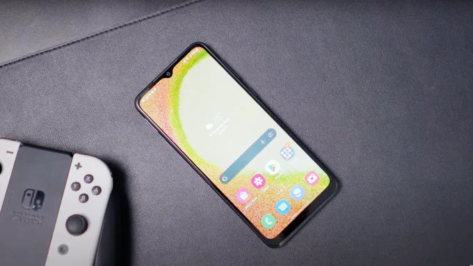Màn hình Galaxy A04 có tốc độ làm mới 60Hz