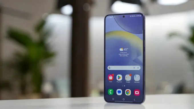 Kiểm tra hình ảnh thật của Galaxy S24 cũ trực tuyến