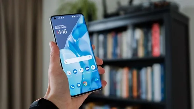 OnePlus 9 và OnePlus 9RT đều được trang bị viên pin 4.500 mAh