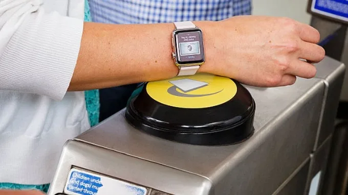 Thanh toán linh hoạt với Apple Watch