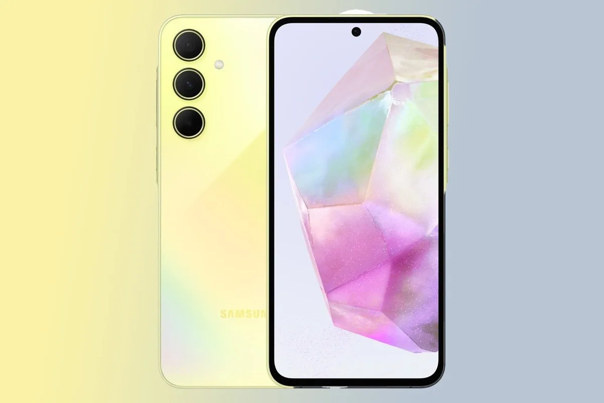 Cả Galaxy A55 5G và Galaxy A35 5G đều có ba camera