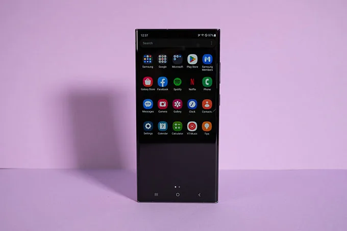 Galaxy S23 Ultra có kích thước màn hình lớn hơn Xiaomi 13 Ultra
