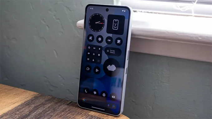 Trên Nothing Phone 3a Pro nổi bật với giao diện Glyph, bổ sung thông báo LED
