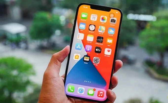 iPhone 12 Pro Max có dung lượng pin trâu hơn iPhone 12 Pro