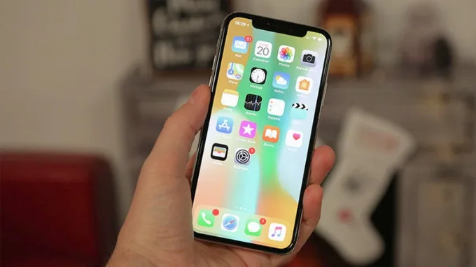 Nguyên nhân màn hình điện thoại iPhone bị ám vàng