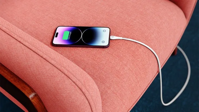 iPhone 14 sử dụng sạc Lightning